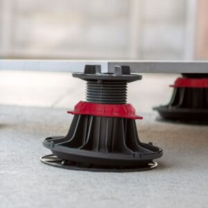 plot autonivelant pour terrasse en dalle carrelage