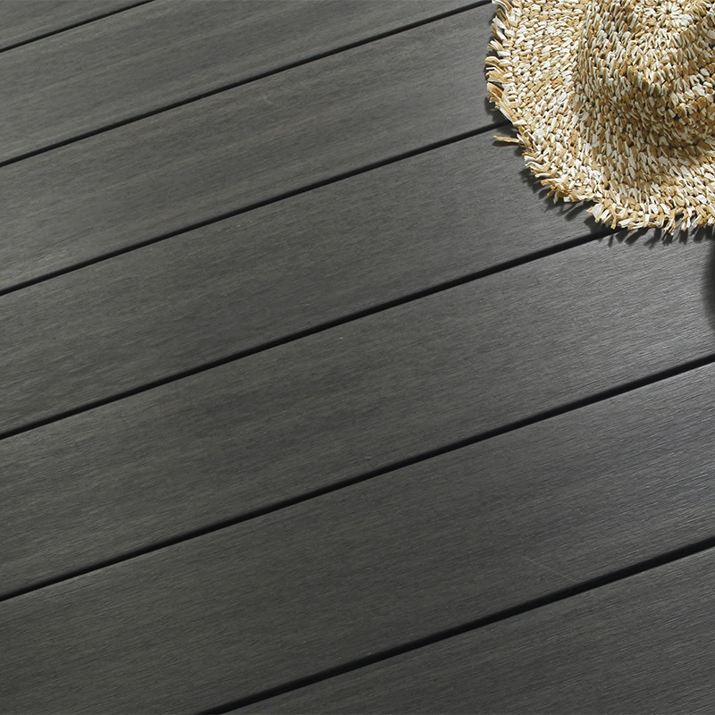 lames de terrasse composite dark grey