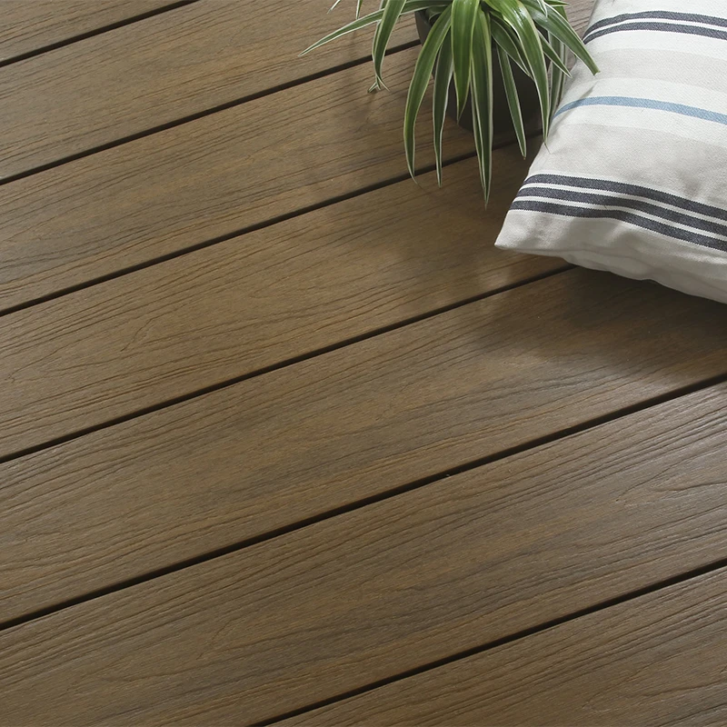 lames de terrasse en composite teak