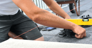 préparation d'une terrasse sur plots sans dalle béton