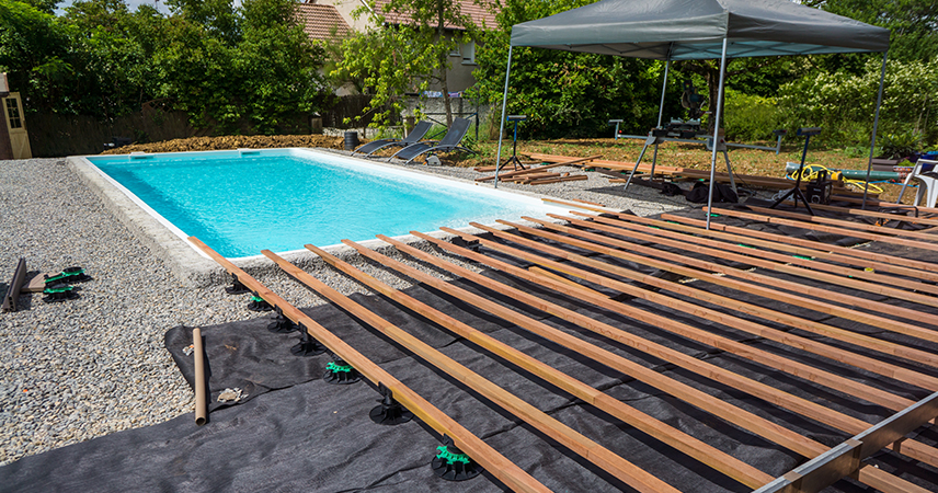 aménagement terrasse sur plots en bois